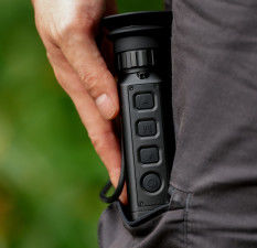 FW-XF2 Termal Görüntüleme Monoküler, 1000m Algılama Mesafesi, >5 saat Pil Ömrü ve IP65 Koruma Seviyesi